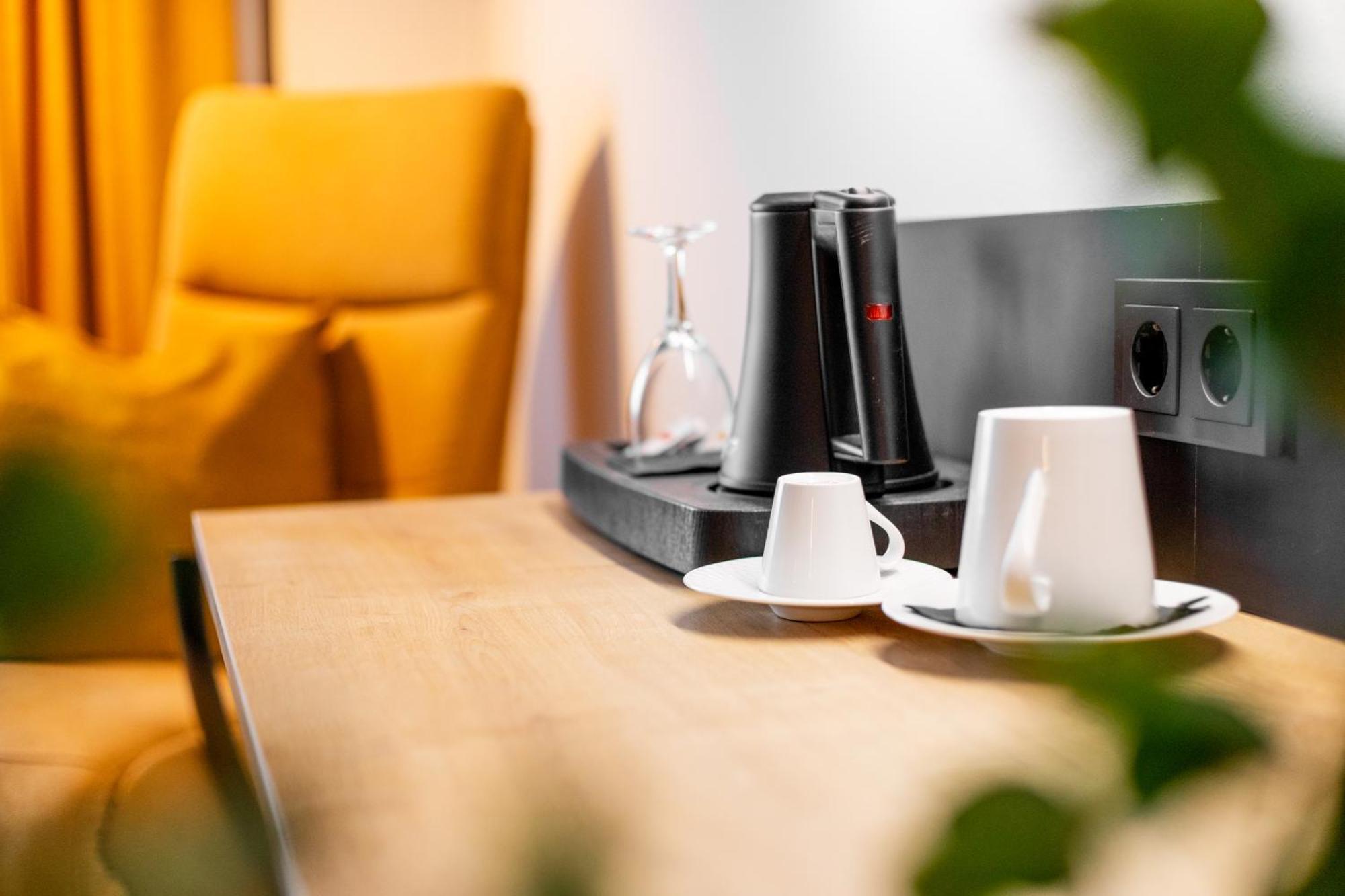 Frida Hotel & Cafe Bassum Εξωτερικό φωτογραφία