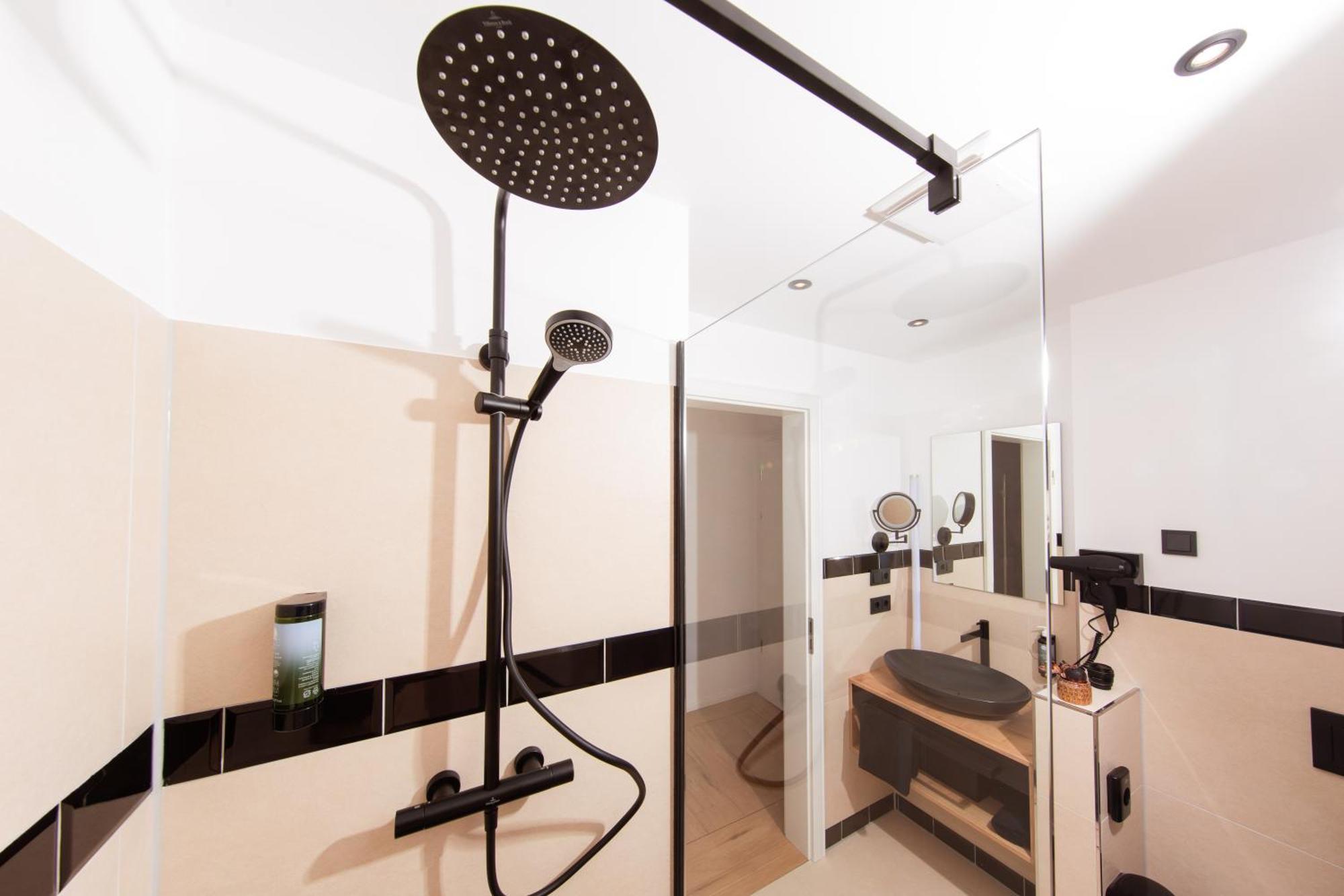 Frida Hotel & Cafe Bassum Εξωτερικό φωτογραφία